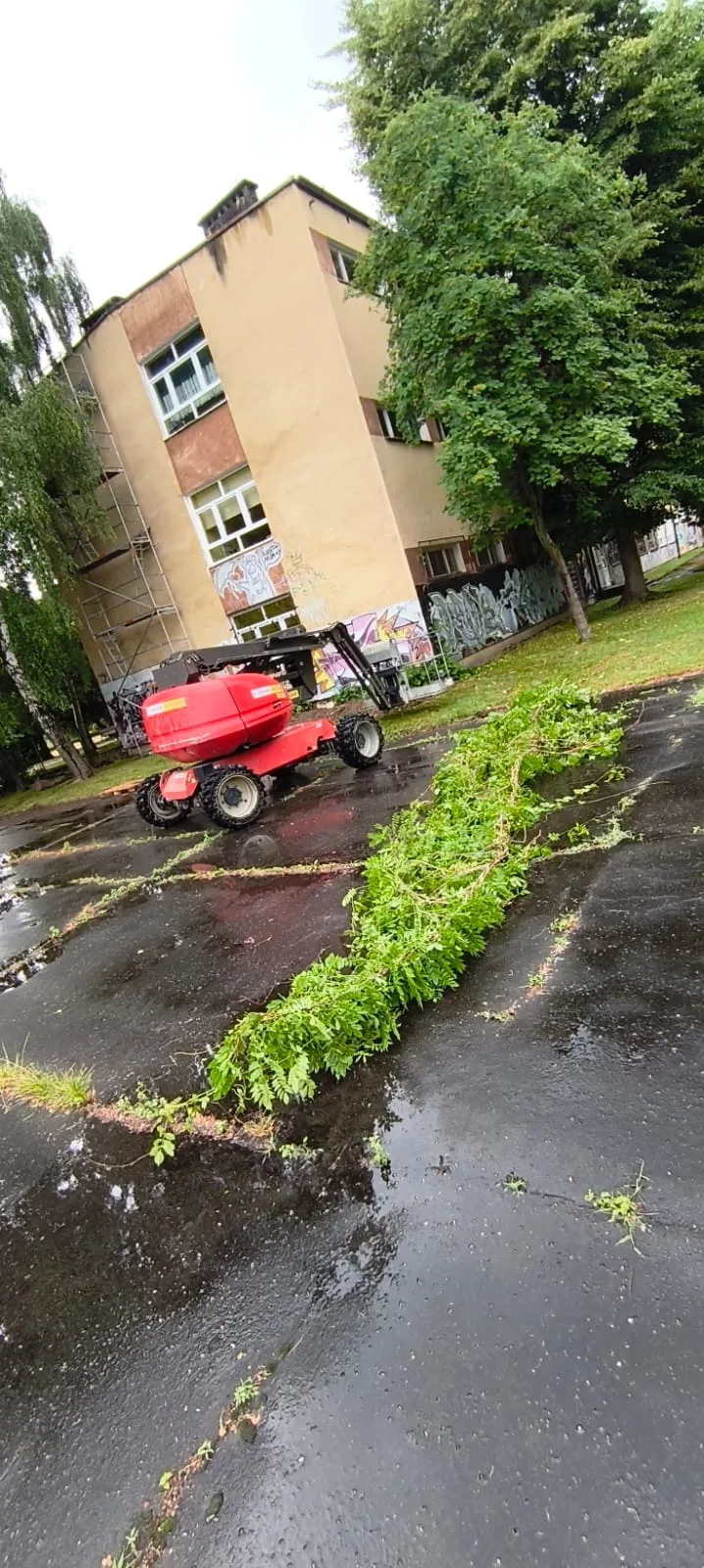 CKU Koszalin — uziemienie i gotowa instalacja odgromowa, etap prac 16