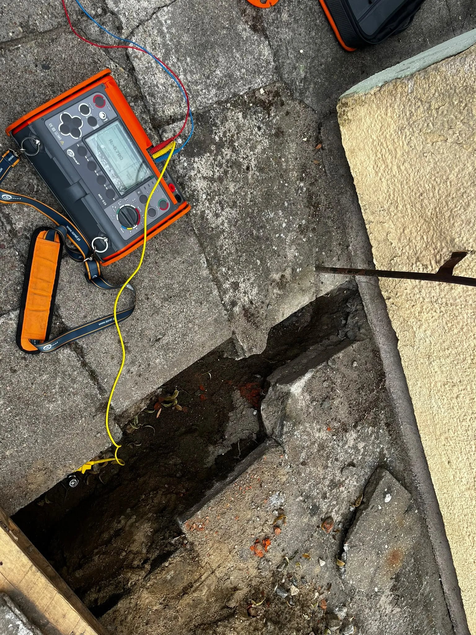 CKU Koszalin — uziemienie i gotowa instalacja odgromowa, etap prac 20