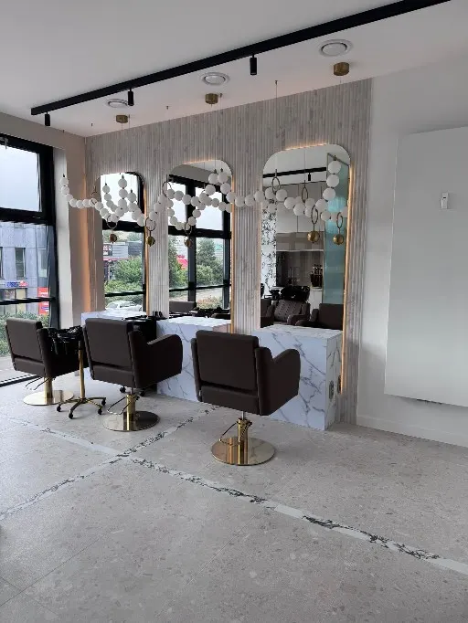 Nowa instalacja elektryczna + SSWiN + CCTV — salon fryzjerski