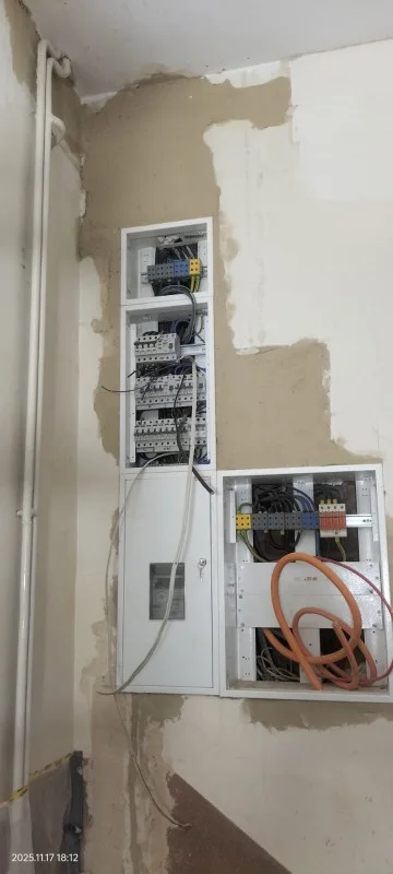 Wymiana instalacji elektrycznej + sieć komputerowa — zabytkowa szkoła